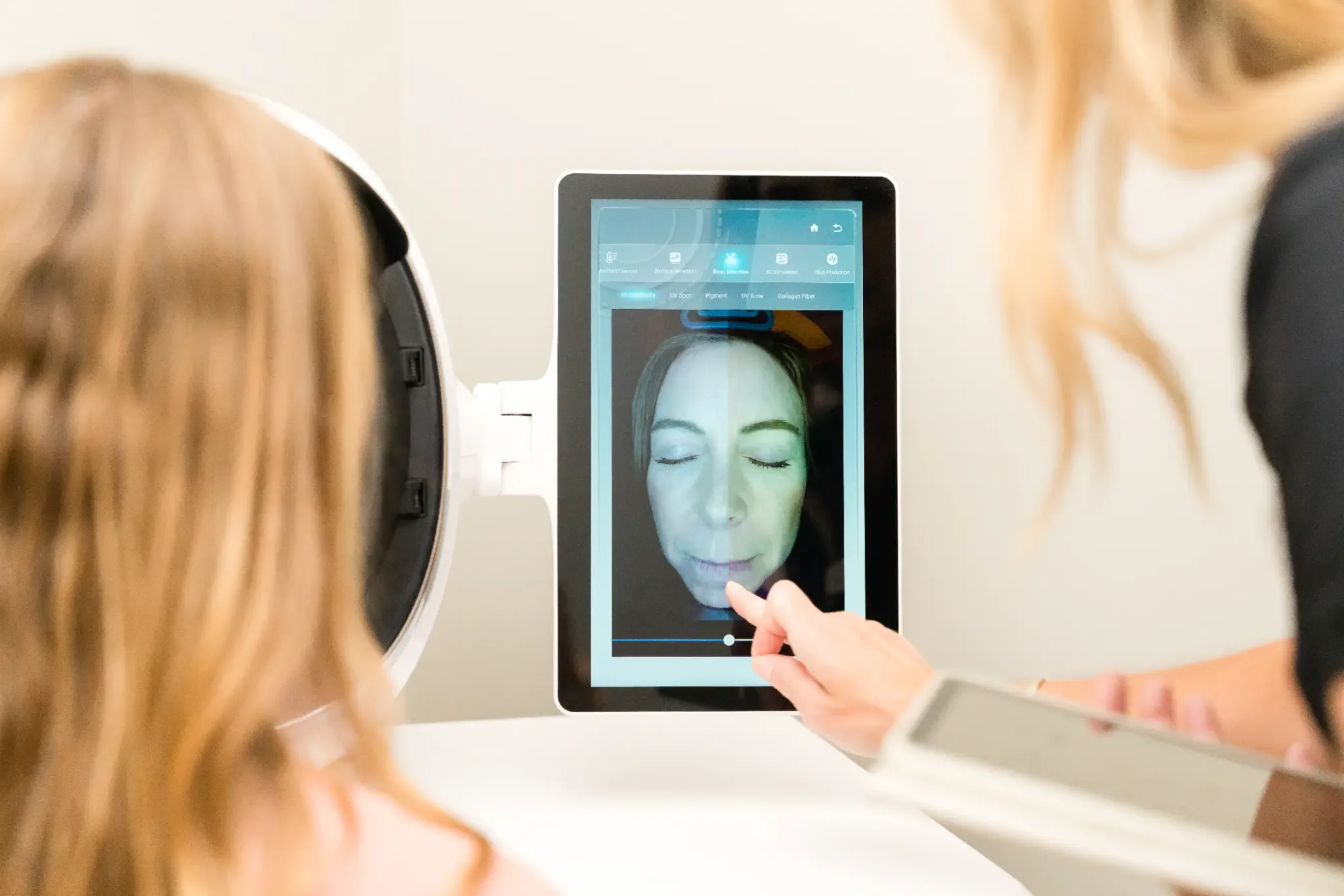 AI 3D Magic Mirror skin analysis at Banyan and Bamboo Austin TX